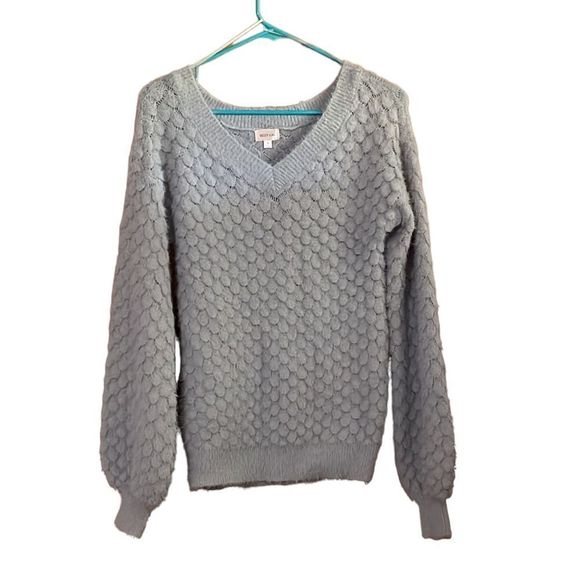 #6•DIZZY GAL•NWT GREY SCALE KNIT FUZZY V NECK PULLOVER SWEATER SIZE SMALL - Picture 3 of 10